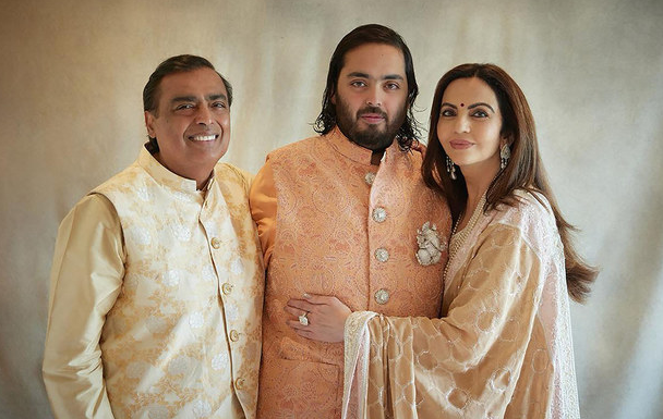 The World's Top 10 Wealthiest Families: Rothschild Doesn't Even Make the Top 3!