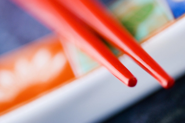 How Do You Win a Mate? 10 Bizarre Courtship Rituals That Actually Work.